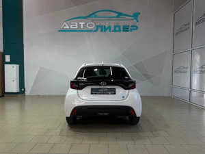 Хетчбэк Toyota Yaris 2020 года, 1119000 рублей, Красноярск
