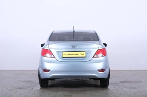 Седан Hyundai Solaris 2013 года, 899000 рублей, Омск