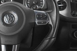 Внедорожник Volkswagen Tiguan 2016 года, 1699000 рублей, Кемерово