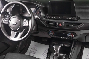 Седан Kia Cerato 2018 года, 1399000 рублей, Тюмень