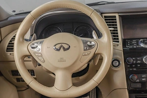 Внедорожник Infiniti QX70 2015 года, 2789000 рублей, Челябинск