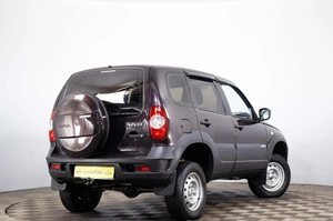 Внедорожник Chevrolet Niva 2015 года, 639000 рублей, Пермь