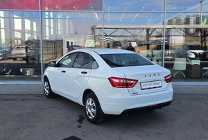 Седан ВАЗ (LADA) Vesta 2018 года, 850000 рублей, Солонцы