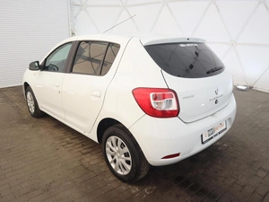 Хэтчбек Renault Sandero 2018 года, 920000 рублей, Орёл