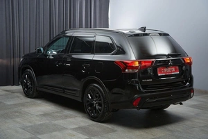 Внедорожник Mitsubishi Outlander 2021 года, 2577000 рублей, Красноярск