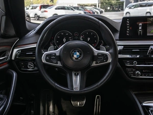 Седан BMW 5 серия 2018 года, 3900000 рублей, Большой Сочи