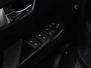 Пикап Toyota Hilux 2017 года, 3749999 рублей, Москва