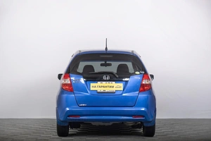 Хетчбэк Honda Fit 2011 года, 969000 рублей, Томск