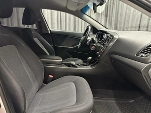 Седан Kia Optima 2012 года, 1049000 рублей, Красноярск