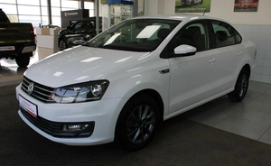 Седан Volkswagen Polo 2016 года, 1050000 рублей, Красноярск