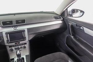 Седан Volkswagen Passat 2012 года, 959000 рублей, Пермь