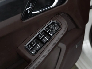Внедорожник Porsche Macan GTS 2021 года, 5649077 рублей, Москва