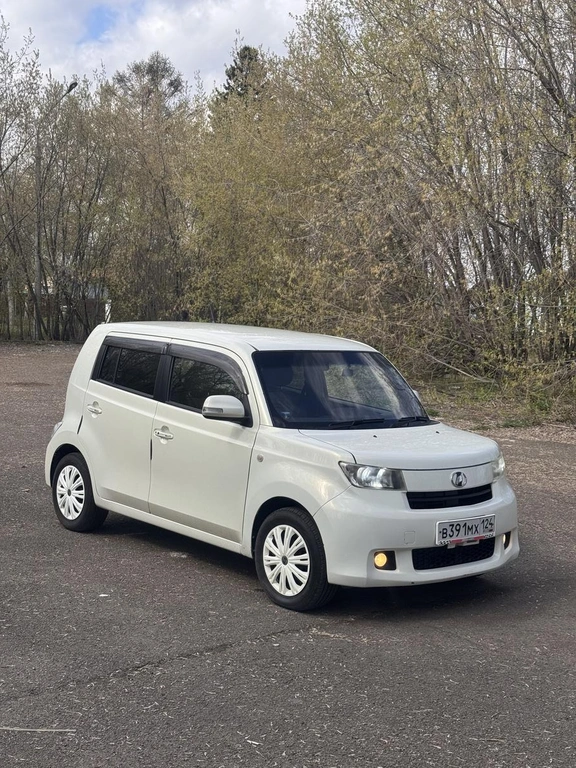 Минивэн Toyota bB 2009 года, 750000 рублей, Железногорск
