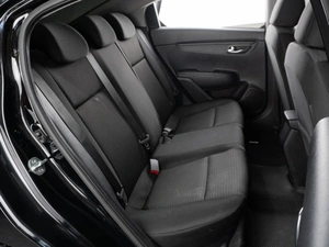 Седан Kia Rio 2021 года, 1534000 рублей, Тюмень
