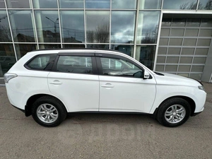 Внедорожник Mitsubishi Outlander 2013 года, 1590000 рублей, Красноярск