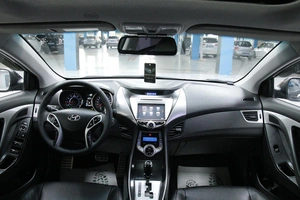 Седан Hyundai Avante 2011 года, 998000 рублей, Солонцы