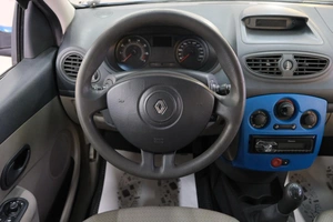 Хетчбэк Renault Clio 2006 года, 479000 рублей, Омск