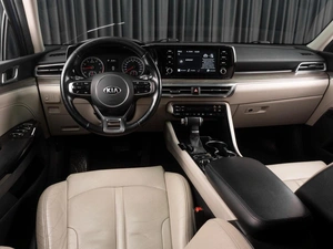 Седан Kia K5 2020 года, 2449000 рублей, Тюмень