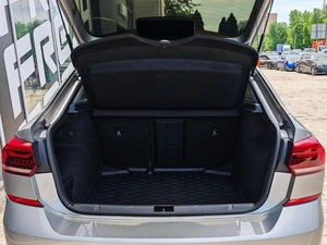 Лифтбек Volkswagen Polo 2020 года, 1800000 рублей, Краснодар