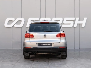Внедорожник Volkswagen Tiguan 2015 года, 1490000 рублей, Краснодар
