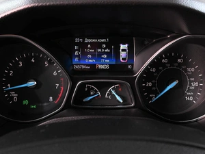 Хетчбэк Ford Focus 2015 года, 935000 рублей, Аксай