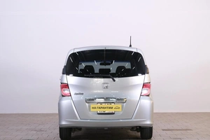 Минивэн Honda Freed 2012 года, 1079000 рублей, Омск