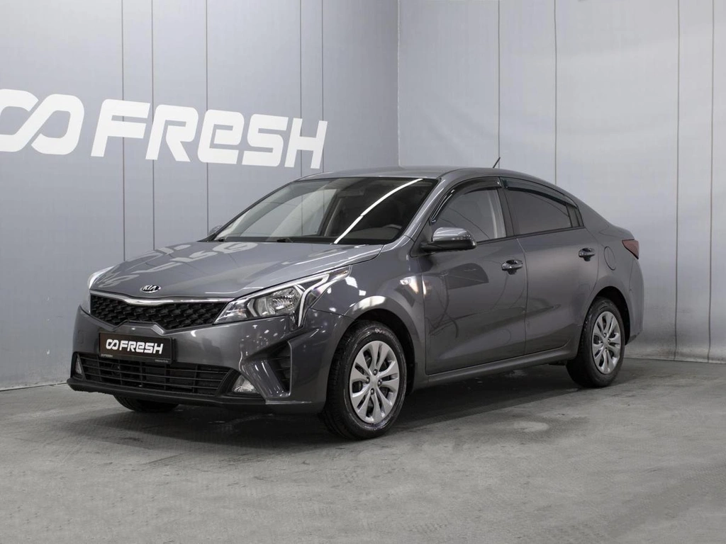 Седан Kia Rio 2021 года, 1802000 рублей, Омск