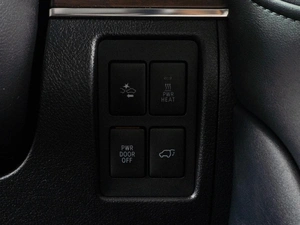 Внедорожник Toyota Land Cruiser 2016 года, 5249000 рублей, Тюмень