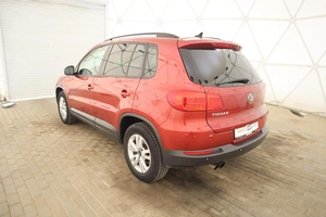 Внедорожник Volkswagen Tiguan 2011 года, 1560000 рублей, Обнинск