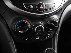 Седан Hyundai Solaris 2015 года, 1060000 рублей, Аксай
