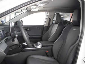 Внедорожник Toyota RAV4 2026 года, 4050000 рублей, Омск