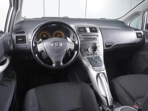 Хетчбэк Toyota Auris 2008 года, 690000 рублей, Ростов-на-Дону