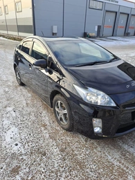 Лифтбек Toyota Prius 2010 года, 1020000 рублей, Красноярск