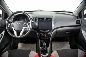 Хетчбэк Hyundai Solaris 2012 года, 649000 рублей, Пермь
