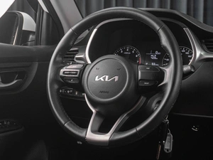 Седан Kia Rio 2022 года, 1349000 рублей, Тюмень