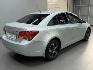 Седан Chevrolet Cruze 2011 года, 747000 рублей, Красноярск