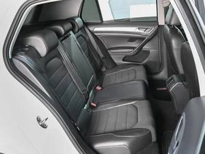 Хетчбэк Volkswagen Golf 2015 года, 1409000 рублей, Аксай