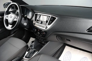 Седан Hyundai Solaris 2019 года, 1429000 рублей, Тюмень