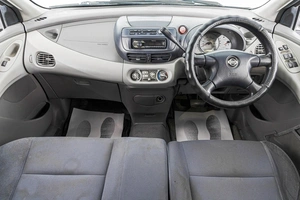 Минивэн Nissan Tino 2002 года, 299000 рублей, Барнаул