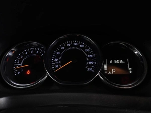 Седан Renault Logan Stepway 2022 года, 1349000 рублей, Кирилловка