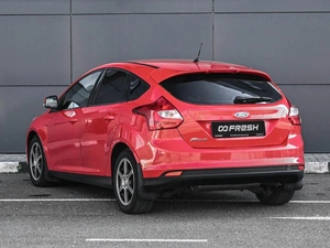 Хетчбэк Ford Focus 2012 года, 834000 рублей, Кирилловка