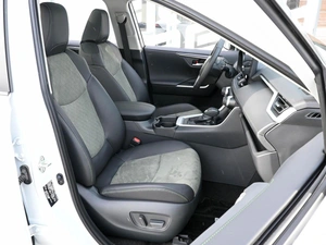 Внедорожник Toyota RAV4 2025 года, 4400000 рублей, Волгоград