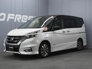 Минивэн Nissan Serena 2018 года, 1970000 рублей, Омск