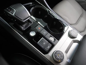 Внедорожник Volkswagen Touareg 2023 года, 9749000 рублей, Воронеж