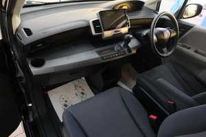 Минивэн Honda Freed 2010 года, 1149000 рублей, Омск