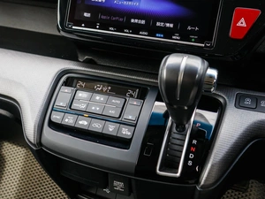 Минивэн Honda Stepwgn 2020 года, 2700000 рублей, Большой Сочи