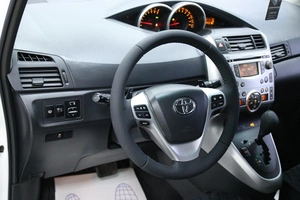 Минивэн Toyota Verso 2010 года, 1158000 рублей, Солонцы