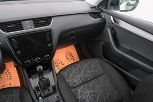 Лифтбек Skoda Octavia 2020 года, 2129000 рублей, Красноярск