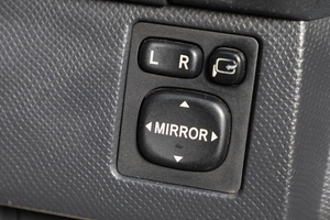 Хетчбэк Toyota Ractis 2010 года, 989000 рублей, Новосибирск