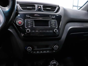 Седан Kia Rio 2016 года, 1070000 рублей, Красноярск